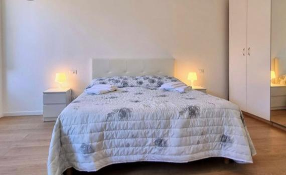 Adriana Apartment ตรีเอสเต ภายนอก รูปภาพ