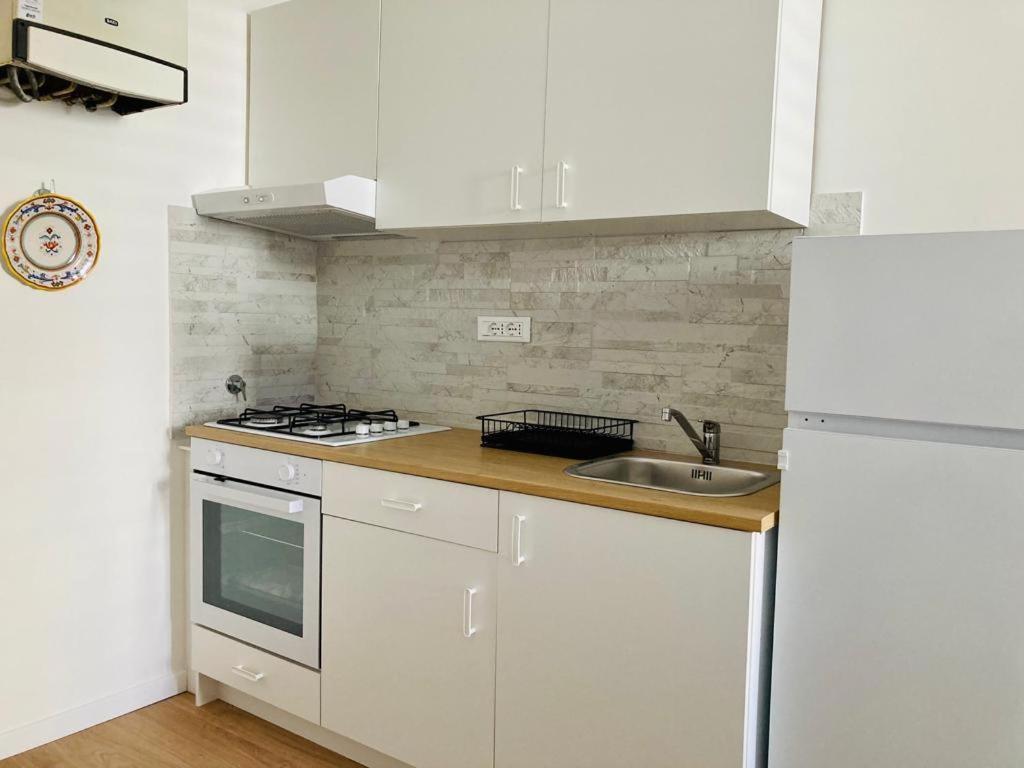 Adriana Apartment ตรีเอสเต ภายนอก รูปภาพ